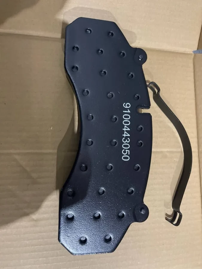 Колодка тормозная передняя для грузовиков SITRAK и HOWO T5G/T7H WG9100443050 WG9100443050
